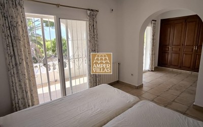 Beautiful and spacious Mediterranean villa with large terraces.
